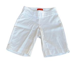 HOLD—KRAZY LARRY white Bermuda shorts, size 4, VGC